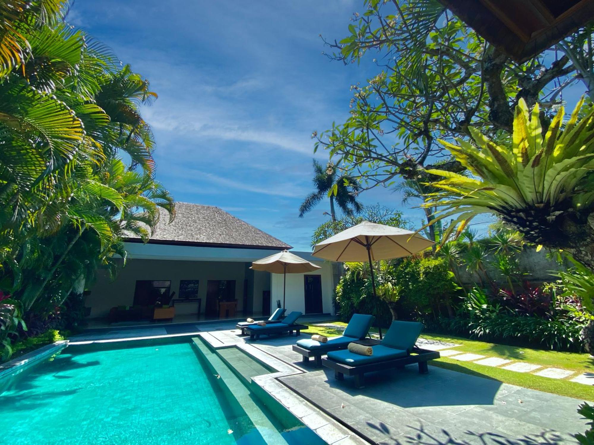 Serene Villas Семиньяк Экстерьер фото