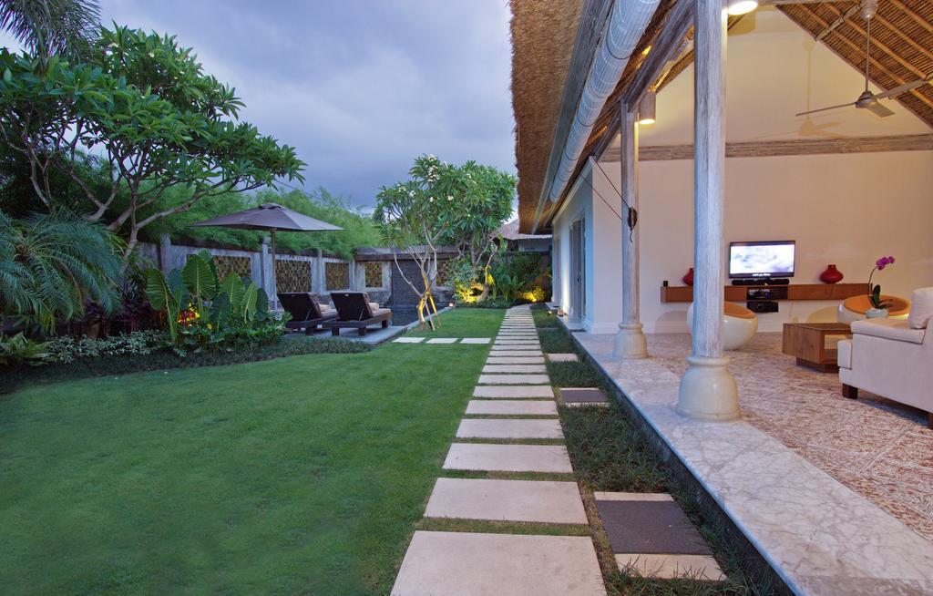 Serene Villas Семиньяк Экстерьер фото